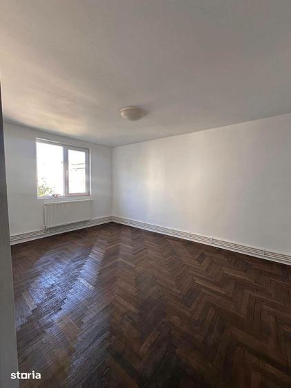 Apartament cu 4 camere în Ultracentral