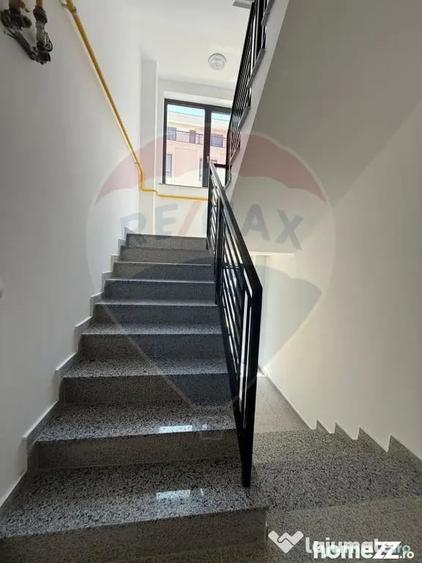 Spațiu comercial, de 960 mp, în Ipotești