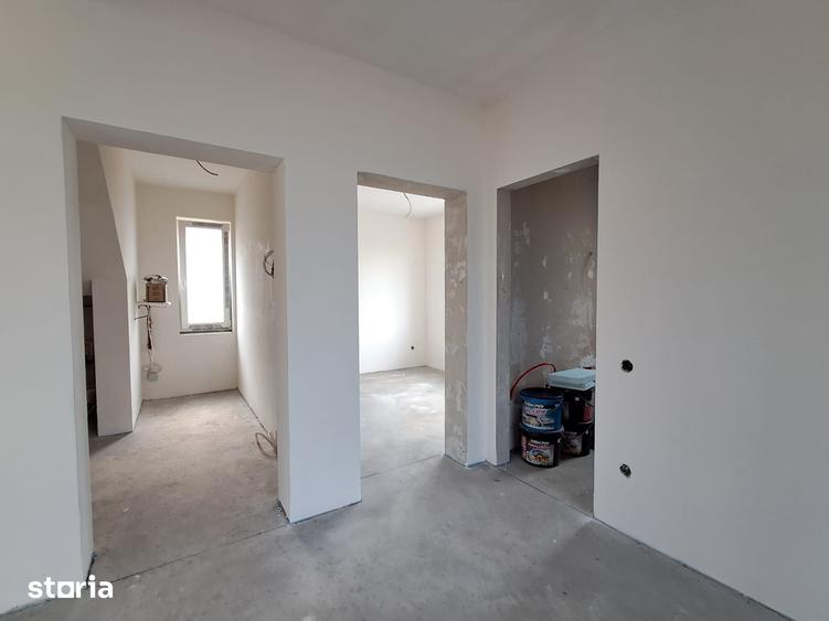Casă cu 5 camere cu Teren 601 Mp în Apahida