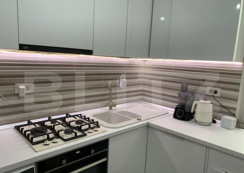 Apartament de 3 camere, loc de parcare + boxa, zona Pacurari - 11