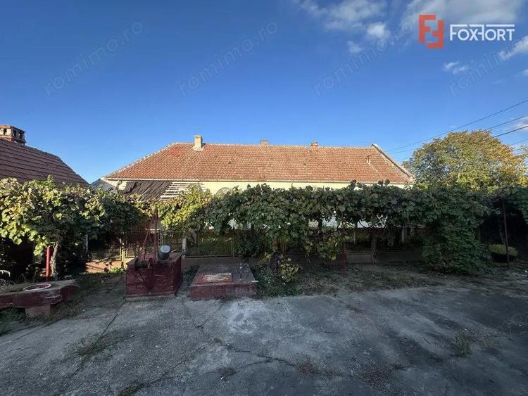 Casa individuala cu 3 camere si teren de 1577 mp, Bucovat central - 1