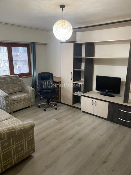 T.N-Badea Cartan-Apart 2 cam dec et 3/ 4 mob preț 89.000 euro