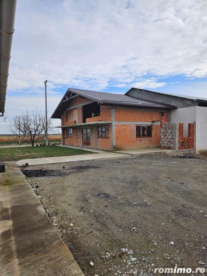 Gotlob hala utilaje casa p+m teren 2507 mp - 9