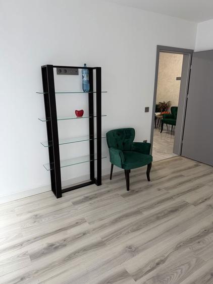 Inchiriez Camera salon - 2