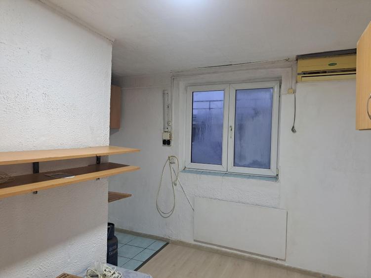 Vand garsoniera cf. 3, zona Baicului, zona centrala, linistita - 1
