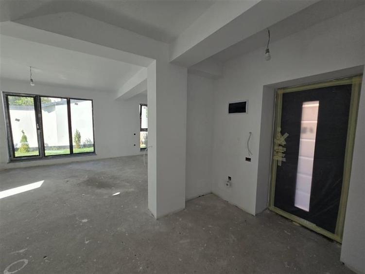 VILA DEOSEBITA FINISAJE INCLUSE SECTOR 1 BUCURESTII NOI METROU LAMINORULUI - 7