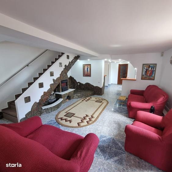 Casă cu 3 camere în Central