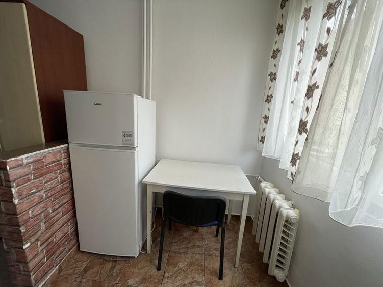 Garsoniera de vanzare 24 mp, partial mobilata, cartierul Electro Precizia - 3