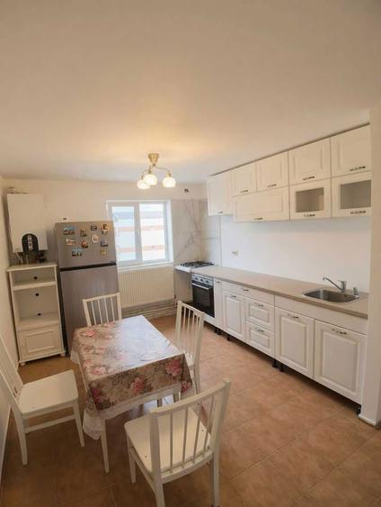 Apartament de vanzare 2 camere zona Cetate Str.Toporasilor - 3
