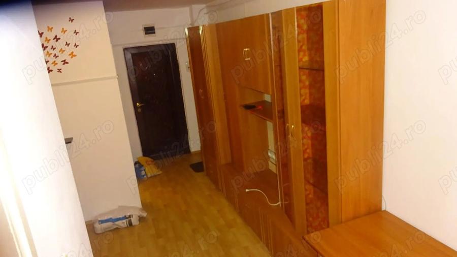 Vand garsoniera zona sud - 4