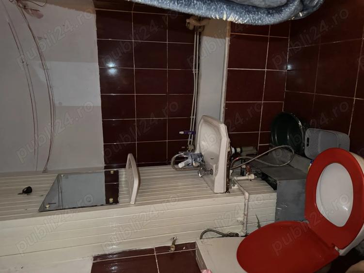 Vand garsoniera la parter in zona centrala - 2