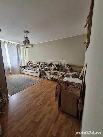 Vand apartament 3 canere DRISTOR Vand apartament 3 canere DRISTOR