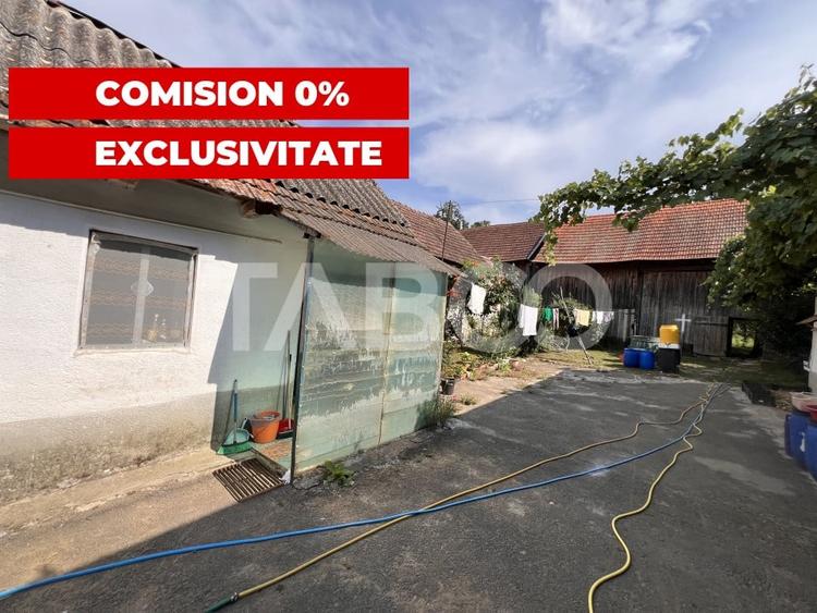 Casa de vanzare 4 camere 2 bai 1162 mp de curte si gradina in Toderita - 1