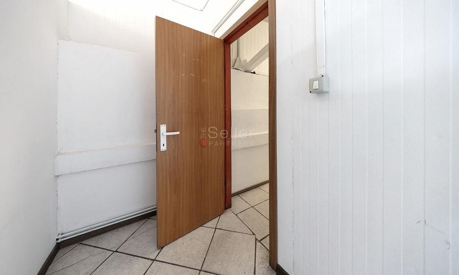 Platformă industrială cu 2 hale și sediu administrativ – teren 3.871 m - 6