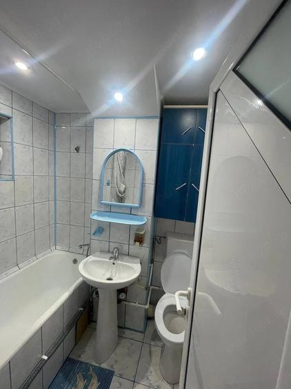 Inchiriez apartament 3 camere zona ostroveni - 7