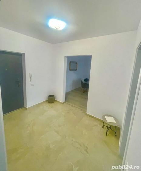 Particular inchiriez apartament 2 camere - 1
