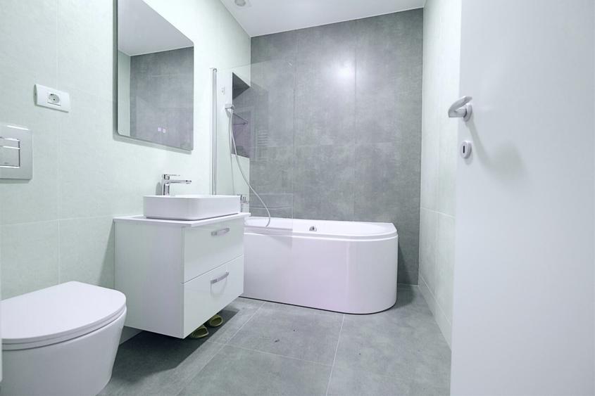 Apartament cu 3 camere decomandat, mobilat în Dămăroaia