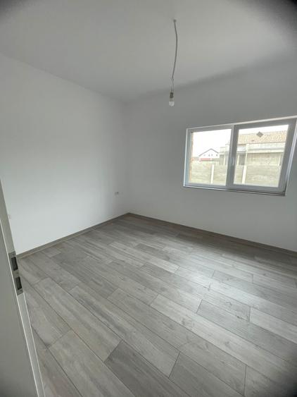 Două jumătăți de duplex, Bucovat - 3