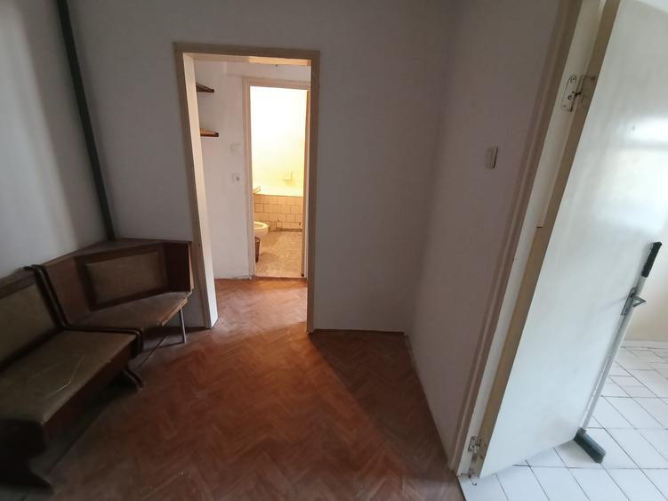 Apartament 2 camere DECOMANDAT, ETAJ 4 cu pod Nicolina 2-Clopotari !! - 8