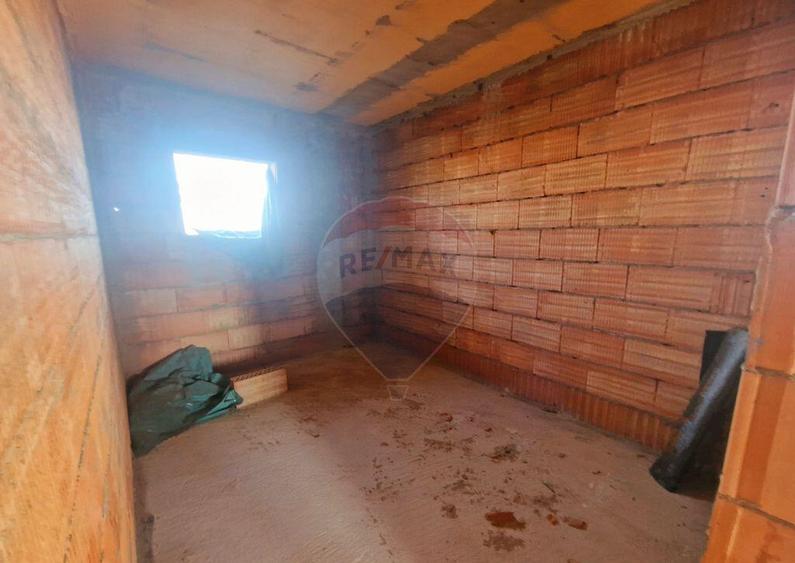 Casa si 74000 metri patrati teren - 5