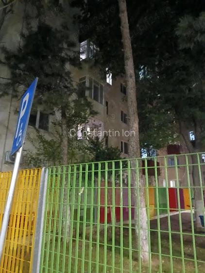 Vind apartament 2 camere Luica Giurgiului ,etaj 5din 10