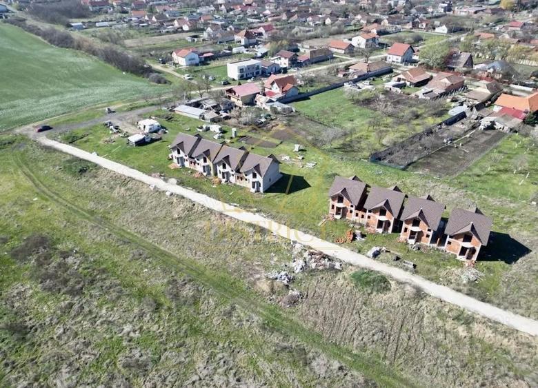 Parcele teren intravilan duplex/ case insiruite 771mp | Covaci - 2