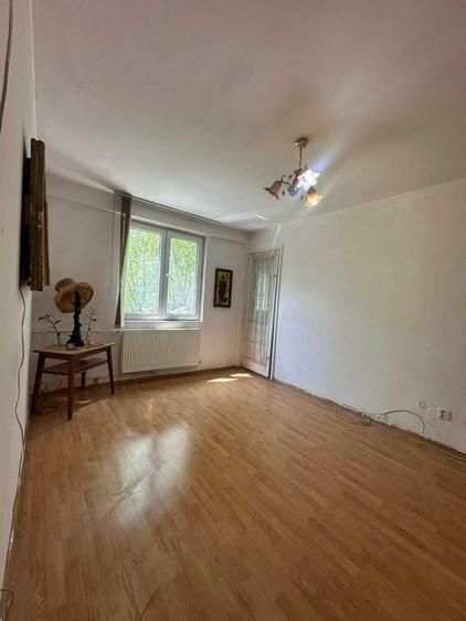Apartament 3 camere, zona excelenta Eroii Revolutiei ideal pentru renovare dupa propriul stil - 8