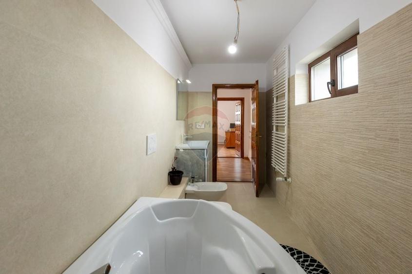Casă/Vilă cu 6 camere de vânzare în Măgura - 18
