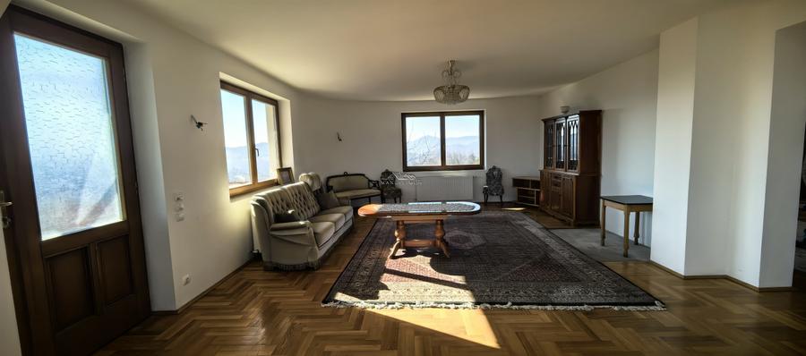 Vila/Pensiune 620mp  , teren generos 3862mp , priveliste de top , neopturata - 7