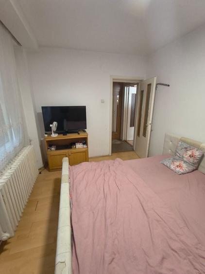 Apartament cu 2 camere semidecomandat în Exterior Vest
