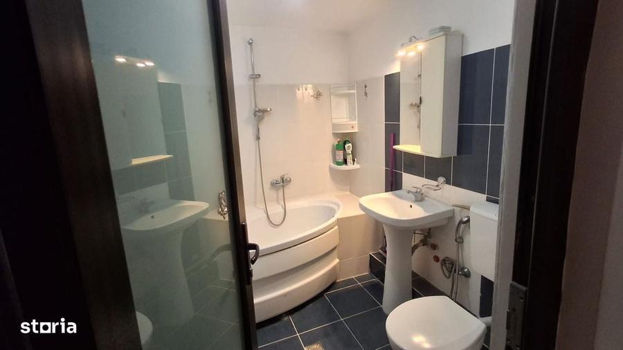Casă cu 4 camere cu Teren 166 Mp în Central