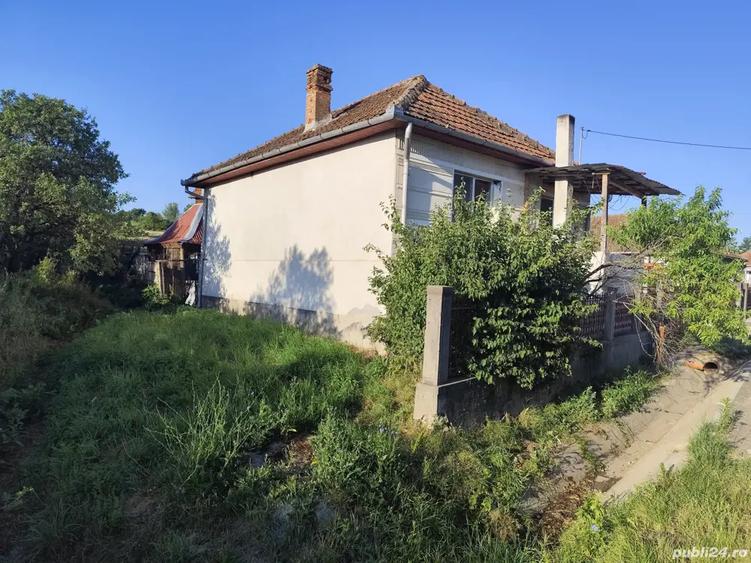 Casa ?i gradina de vanzare in Silva?u de Jos Hunedoara. Rog citi?i descrierea completa a anuntului ! - 3