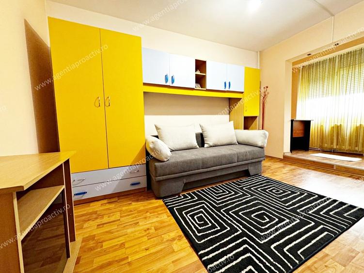 	Apartament cu 2 camere, situat la etajul 3, in Siderurgistilor Vest. - 4