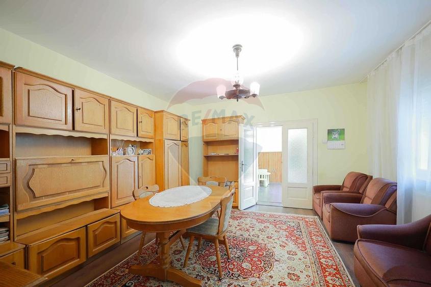 Casa cu 5 camere,489 mp teren de vanzare, in zona Iosia, Prima Shops - 4