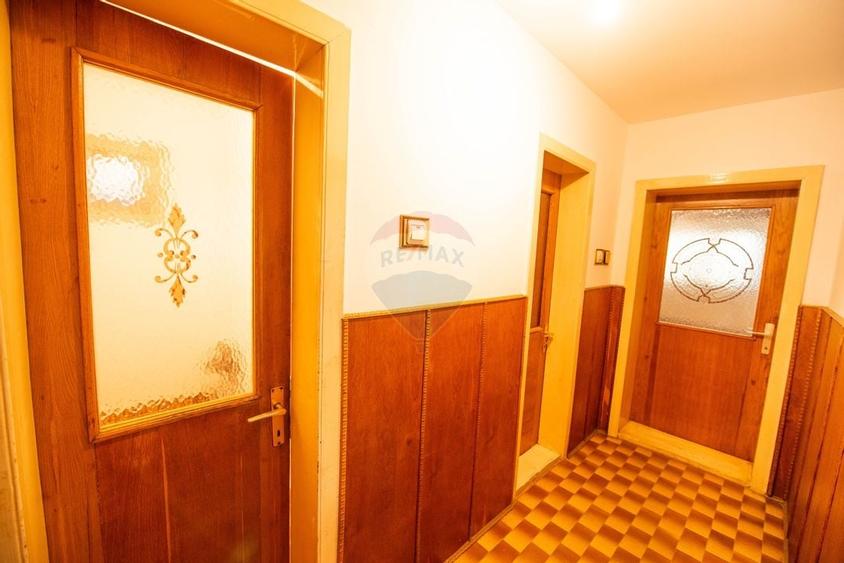 Casa Vila cu 7 camere de vanzare 250 mpu, 200 mp teren,  Buzau - 38
