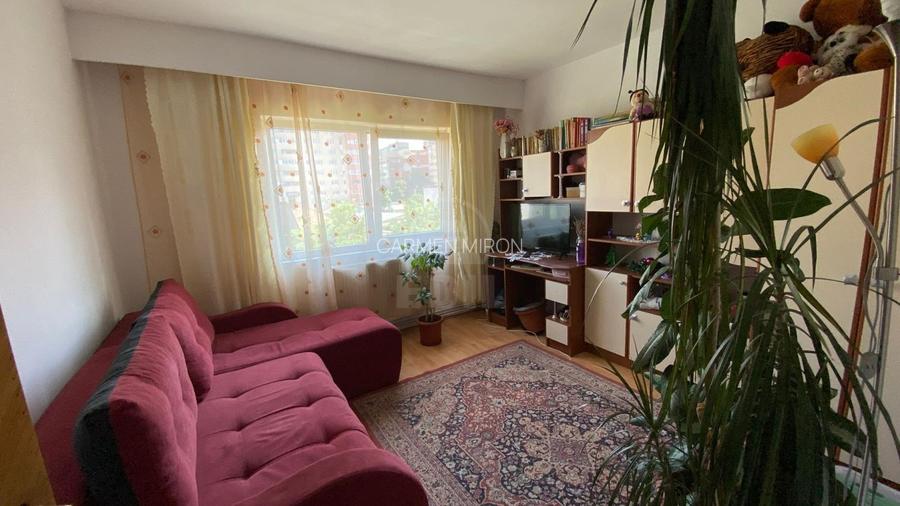 Apartament de vânzare, 2 camere, decomandat, 48 mp, etaj 2/4, Mărăști Dâmboviței