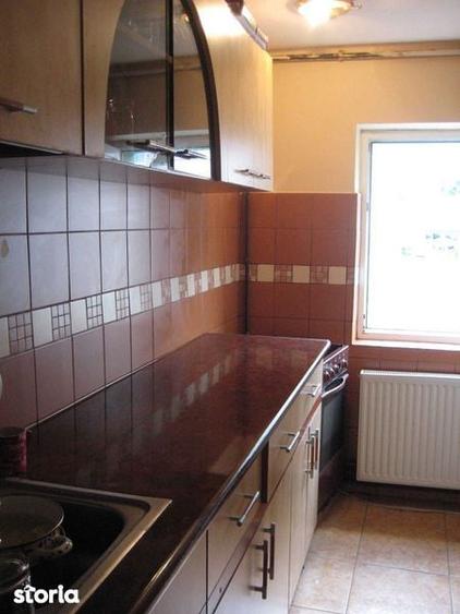 Caut coleg 1 camera in apartament de 3 camere - 4