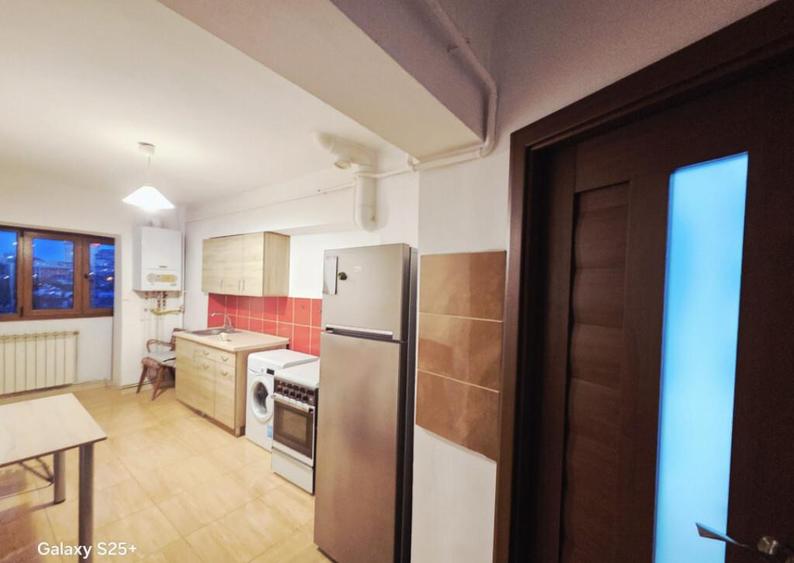 Ap 1 cam D, Gara, vis a vis Mc donalds - 9