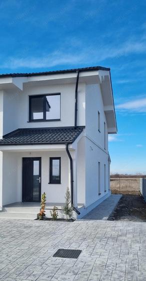 Duplex nou, la cheie, zona lini?tita langa Padurea Bistra - 1