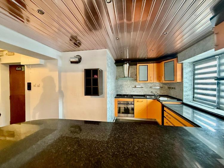 Bulevardul Decebal, stradal, RENOVAT RECENT,metrou Piata Muncii - 1