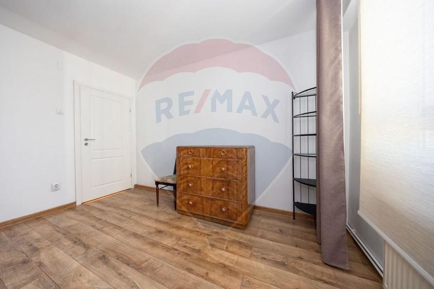 Apartament cu 3 camere de vânzare în zona Astra - 21