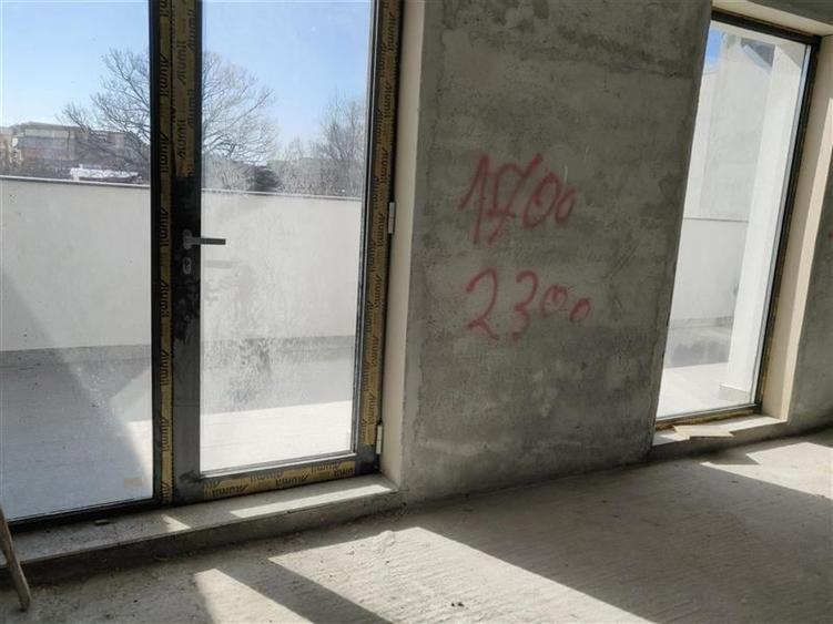 Vila de mari dimensiuni pretabila birouri - de vanzare - 4