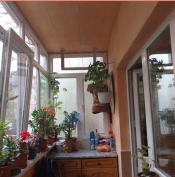 Vând apartament  2 camere - 6