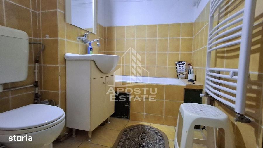 Apartament cu 2 camere semidecomandat în Micălaca