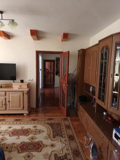 Apartament de vanzare - 4