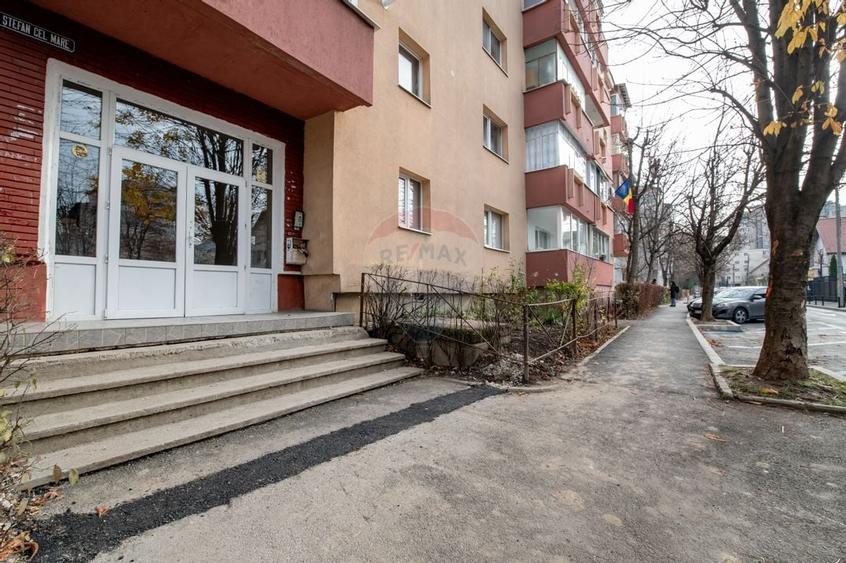 DE INCHIRIAT Apartament cu 4 camere în zona Scriitorilor - 30