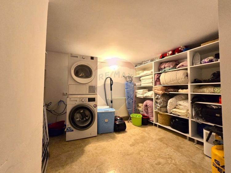 Vila unica in inima Bustenilor, vedere directa spre Caraiman - 28