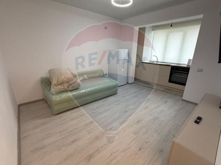 VANZARE Apartament cu 2 camere in zona Militari Residence - 1