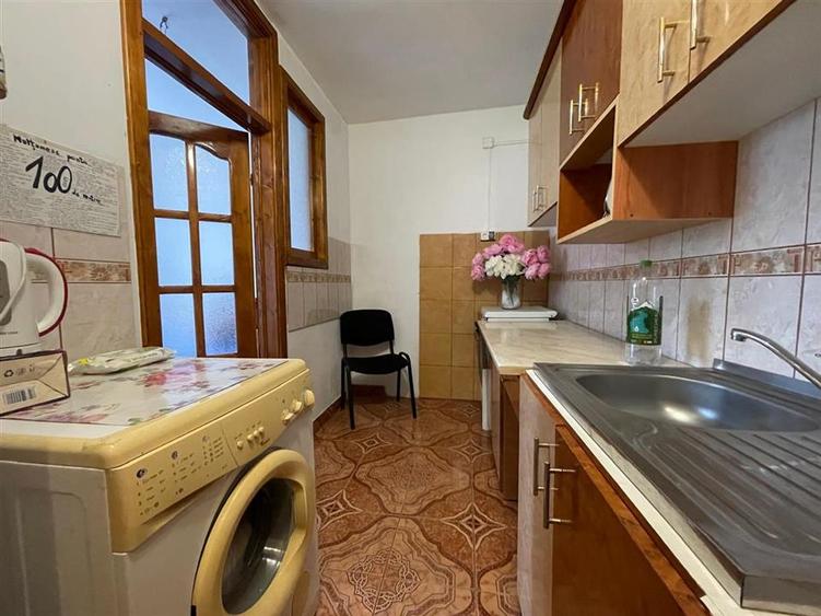 Apartament cu 2 camere decomandat în Rogerius