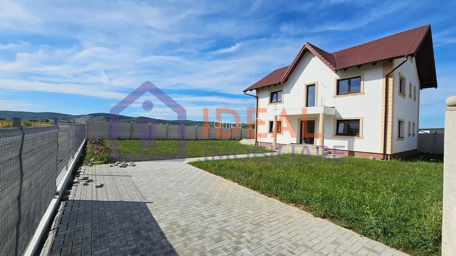 Casa Individuala Intabulata cu 700 mp de curte, in Cristian
